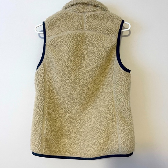 L.L. Bean Sherpa Fleece Vest - Picture 3 of 3